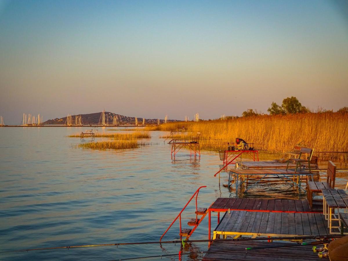 Komfort Home Bursport Bt. Haz Balatonfenyves Esterno foto
